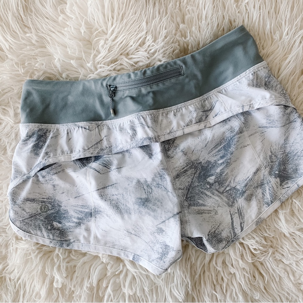 lululemon athletica: Speed Short (2.5")
